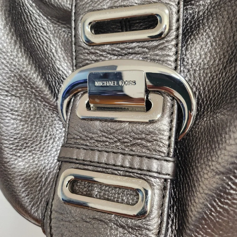 Michael Kors Morgan Hobo Metallic Silver Shoulder Bag Medium Cresent shape
